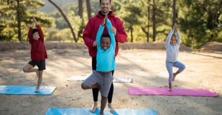 Conheça os vários benefícios do Yoga para crianças