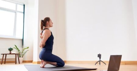 Conheça a nova Plataforma Om Joy de Yoga Online